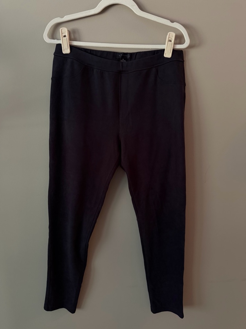 Sanctuary Black Women's suade like material Slim Leggings